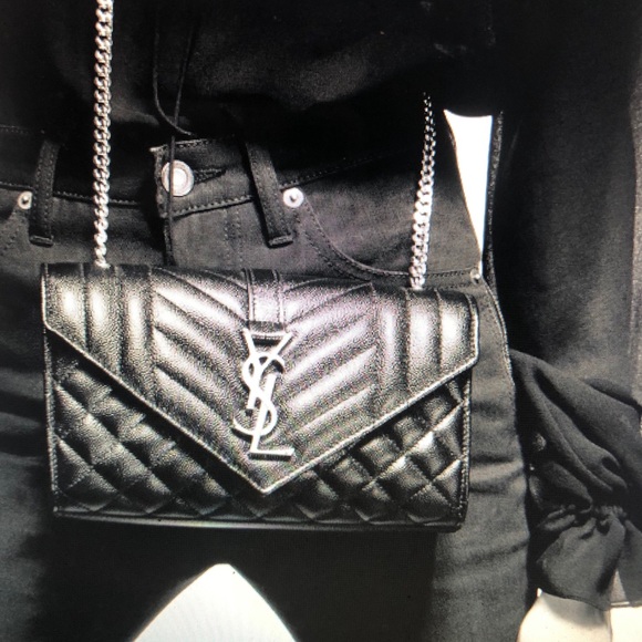 Yves Saint Laurent  envelope bag embossed leather - Picture 7 of 8